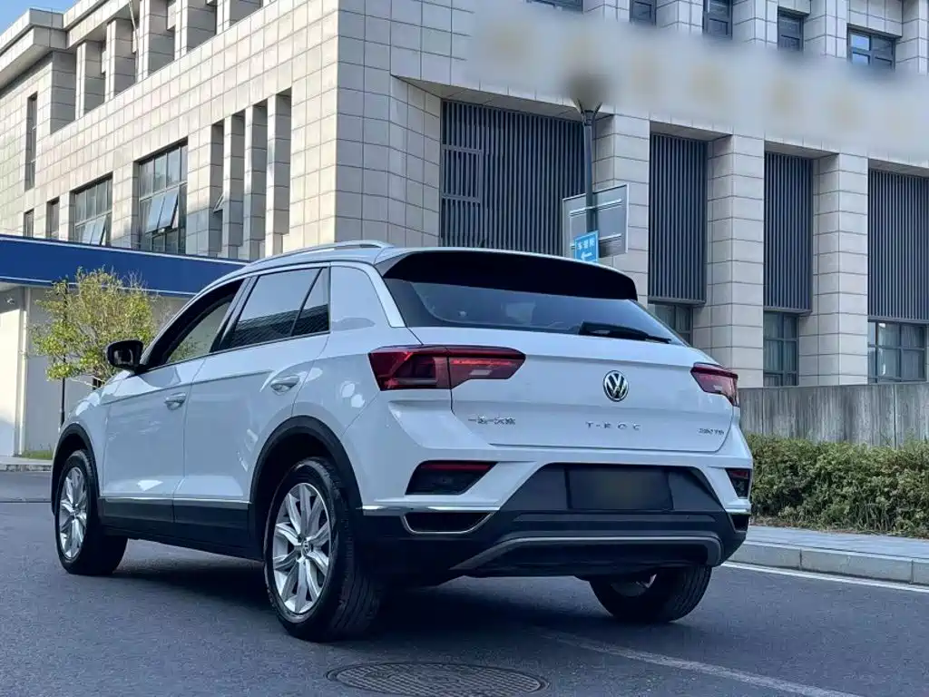 Volkswagen T-Roc — миниатюра 13