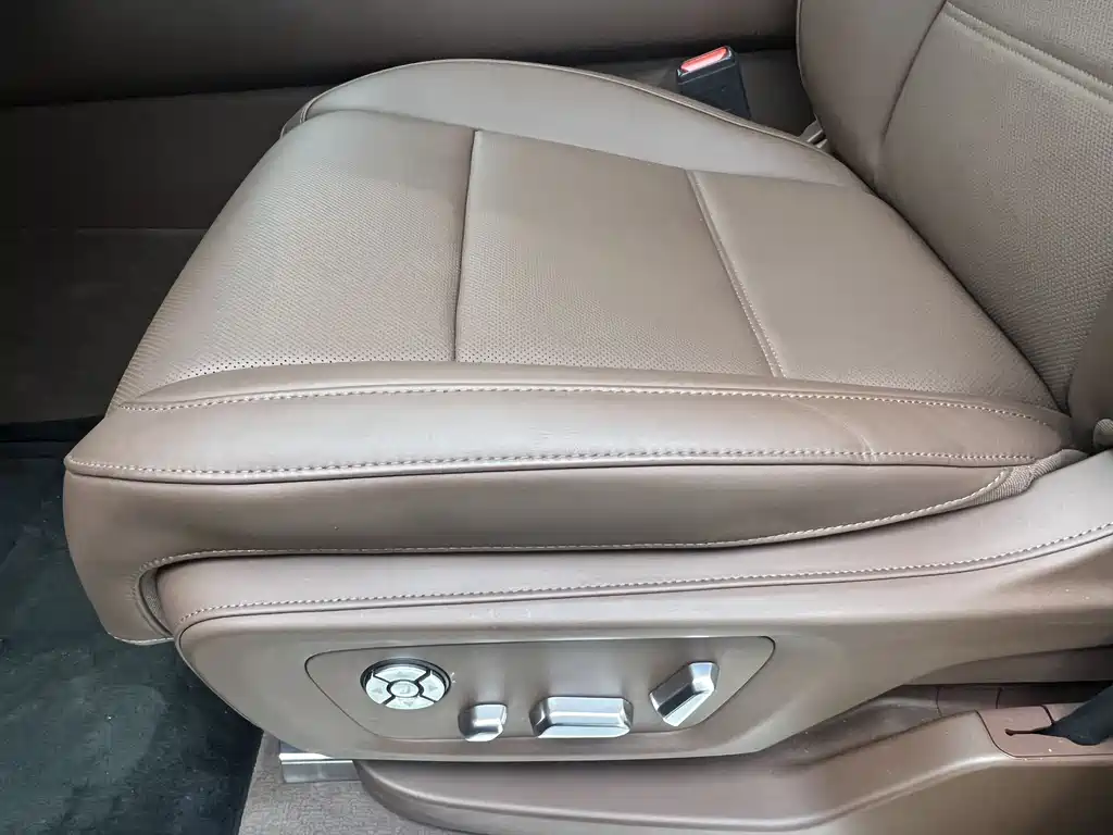 TANK TANK 700 NEW ENERGY