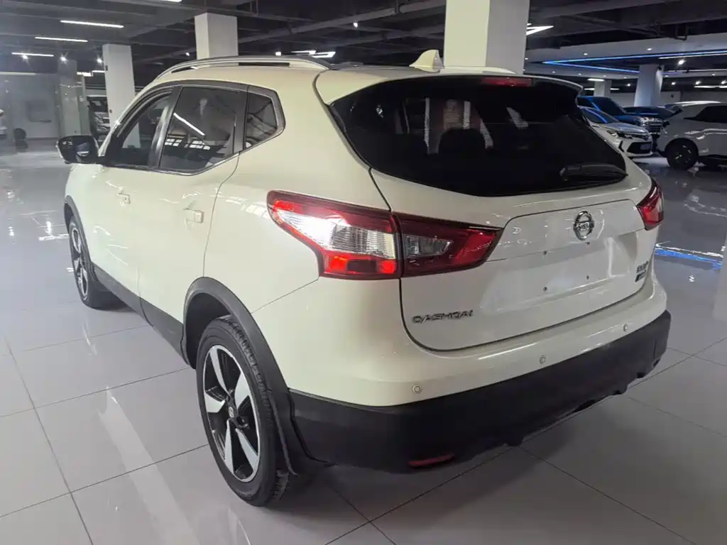 Nissan Qashqai — миниатюра 5