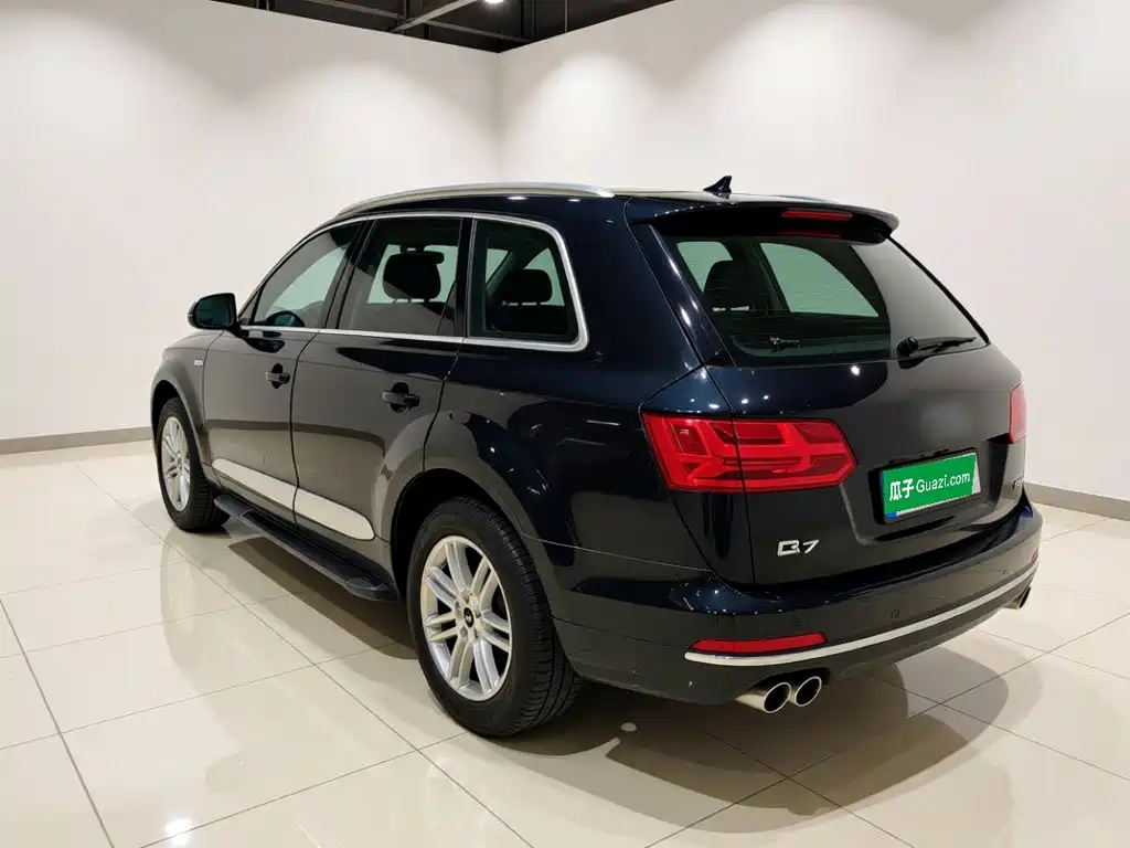 Audi Q7 — миниатюра 4