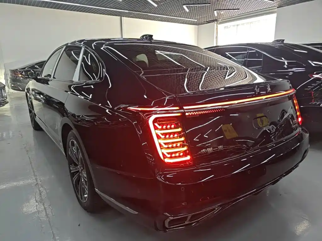 Hongqi H9 2024 2.0T
