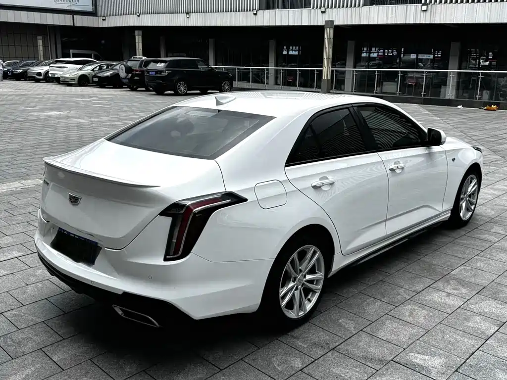 Cadillac CT4 — миниатюра 8