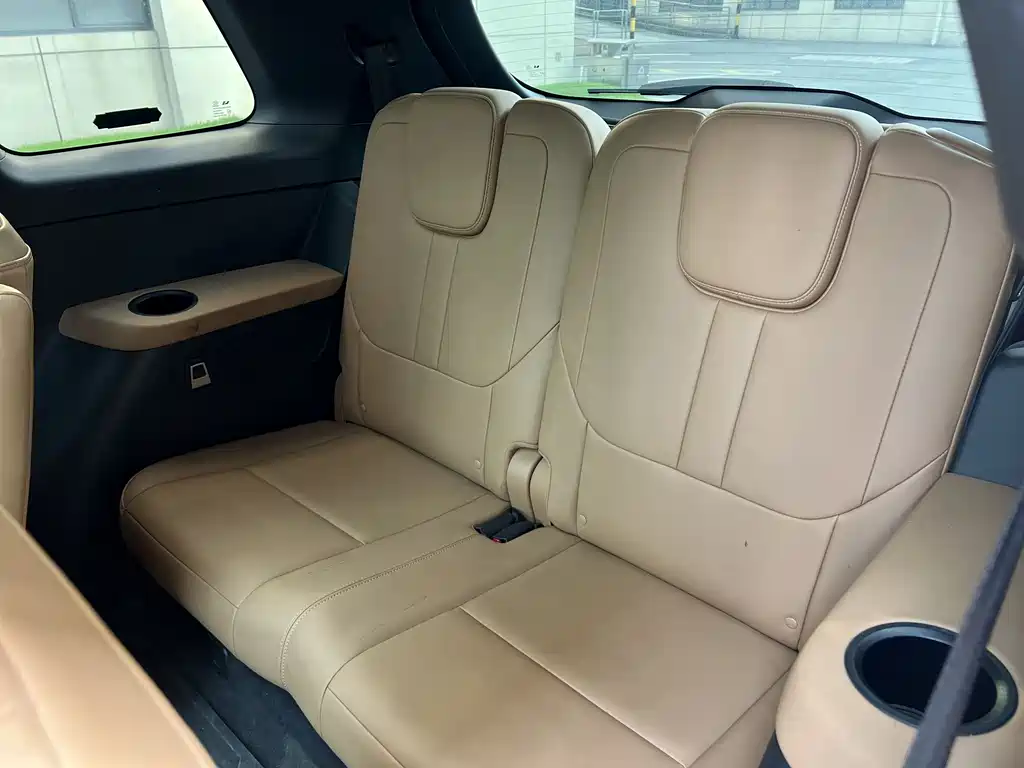 Li Auto ONE 2020 6 мест