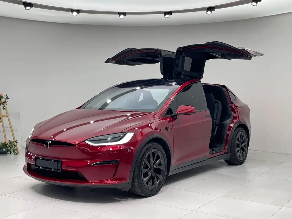 TESLA MODEL X