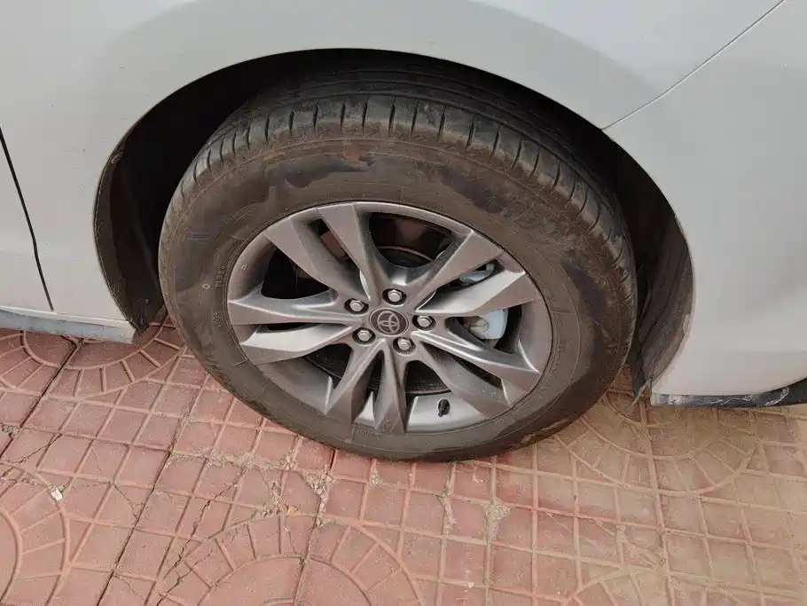 Toyota Sienna — миниатюра 6