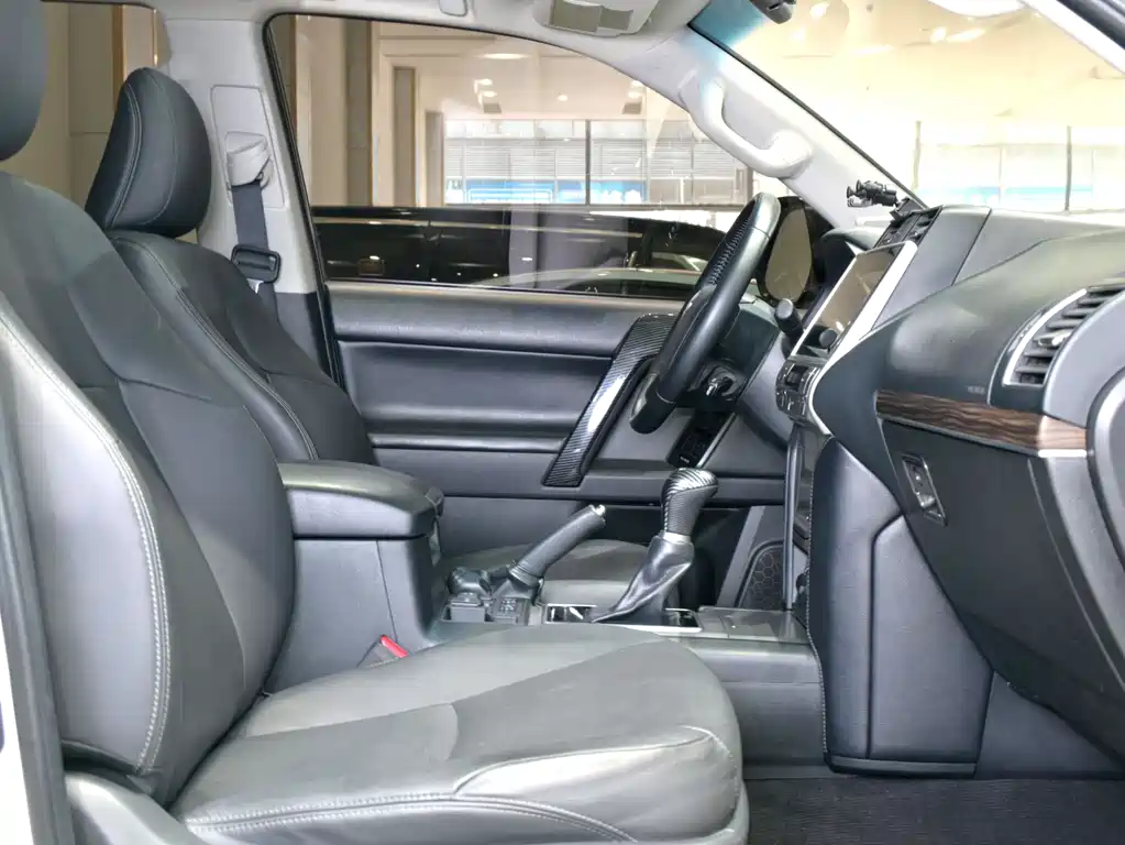 Toyota Land Cruiser Prado 2019 3.5L AT TX-L Premium