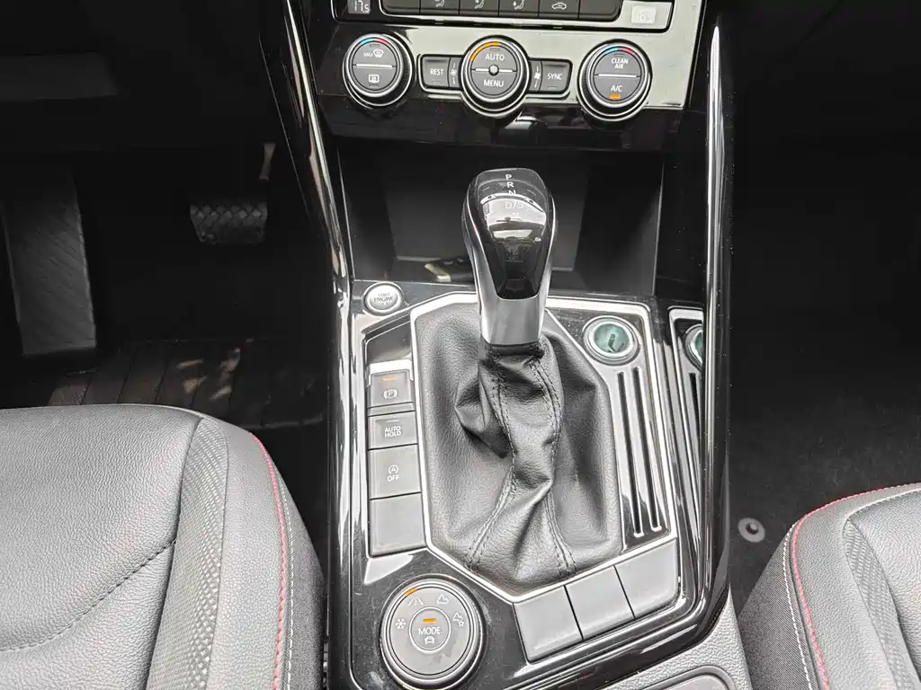 Volkswagen Tayron 2019 330TSI Luxury VI