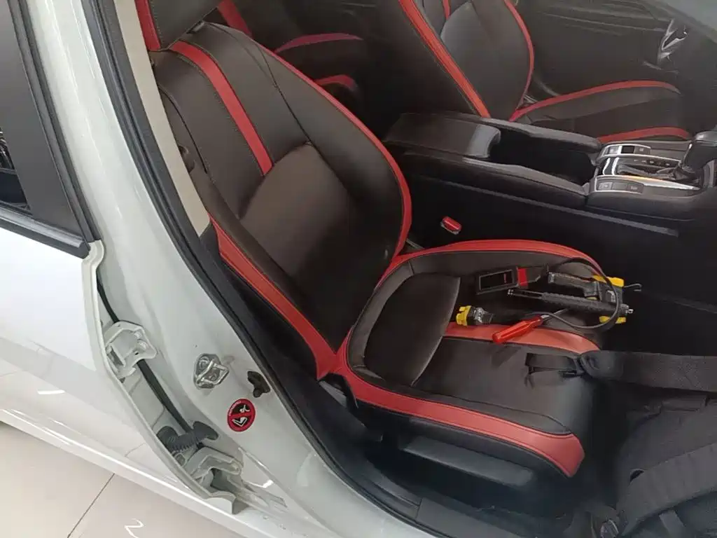 Honda Civic — миниатюра 25