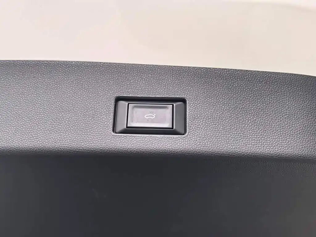 XPeng G3 — миниатюра 12
