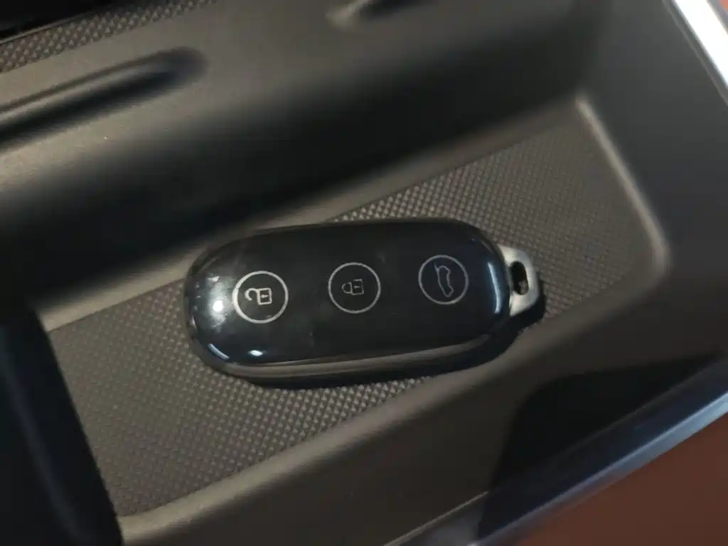 Li Auto Li L7 — миниатюра 9
