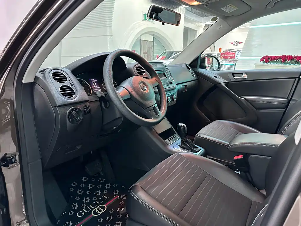 Volkswagen Tiguan — миниатюра 5