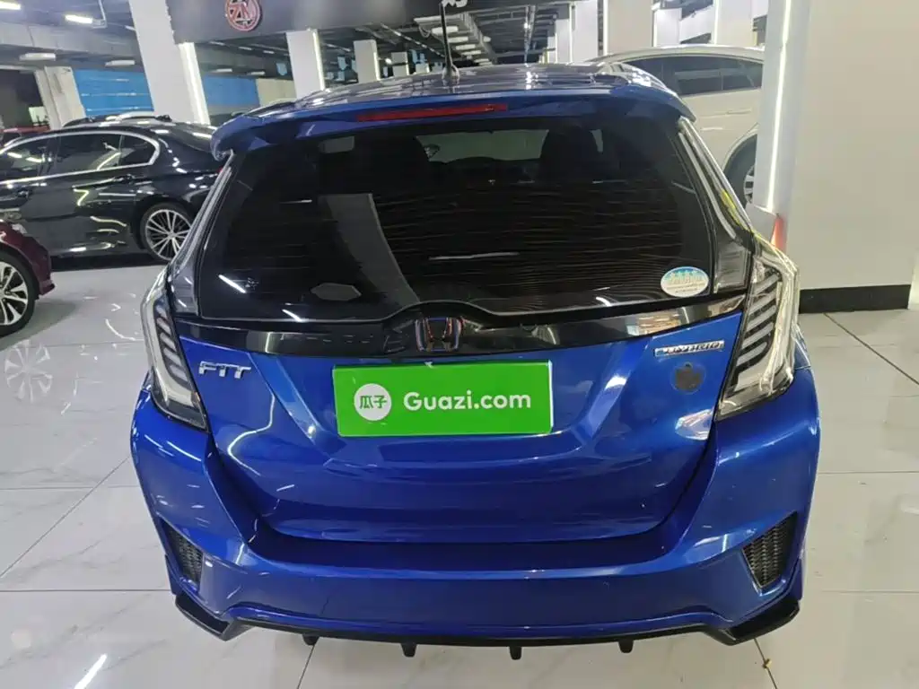 Honda Fit — миниатюра 6