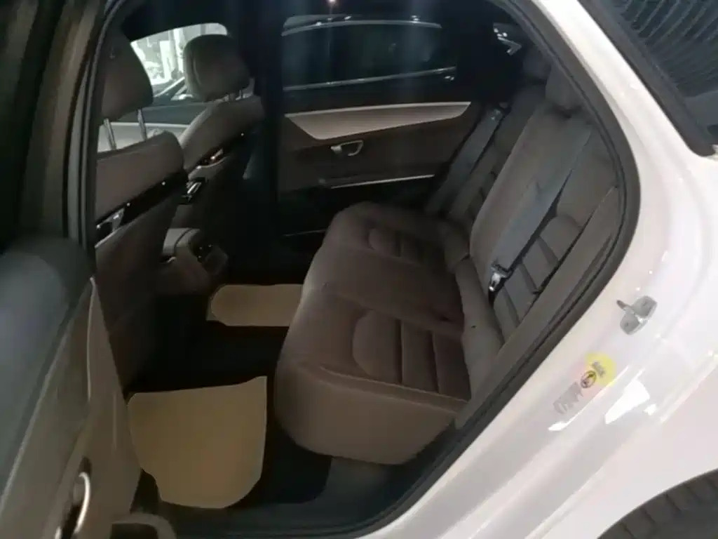 BYD Han — миниатюра 17
