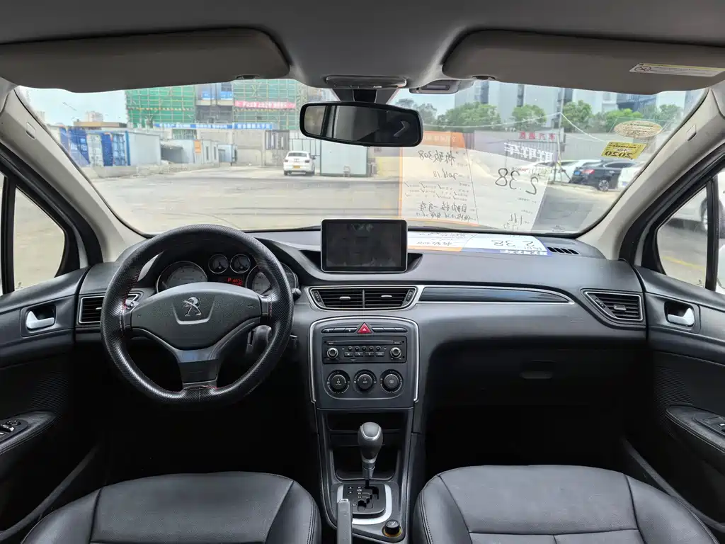 Peugeot 308 — миниатюра 5