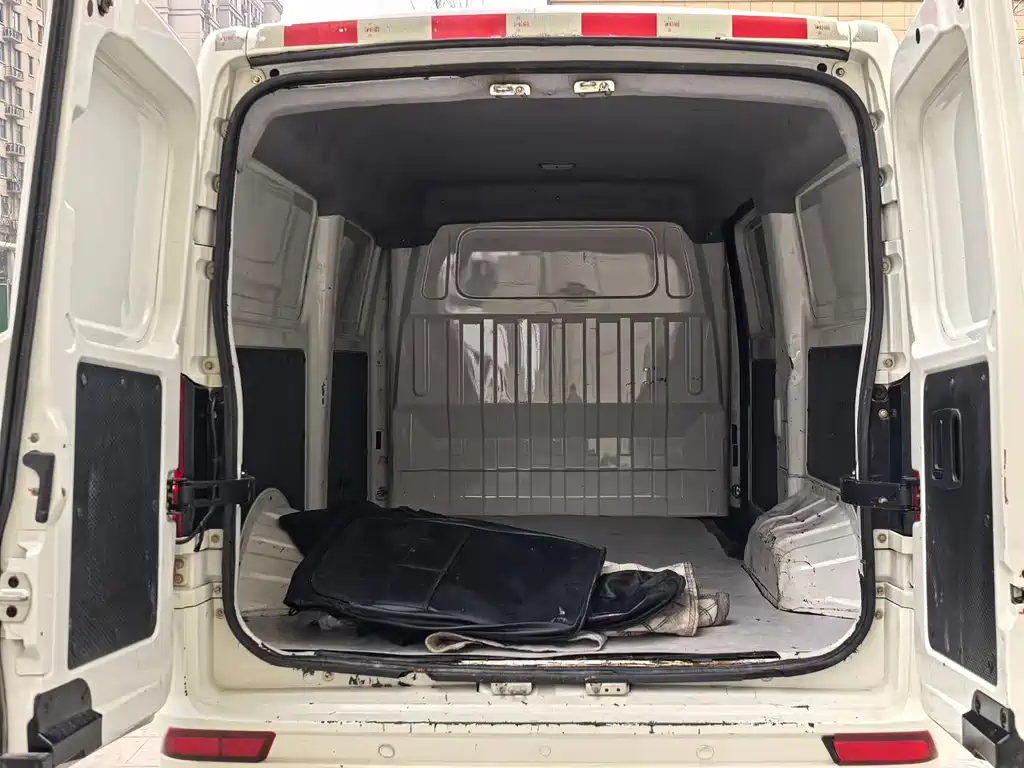 DONGFENG YUFENG EM26