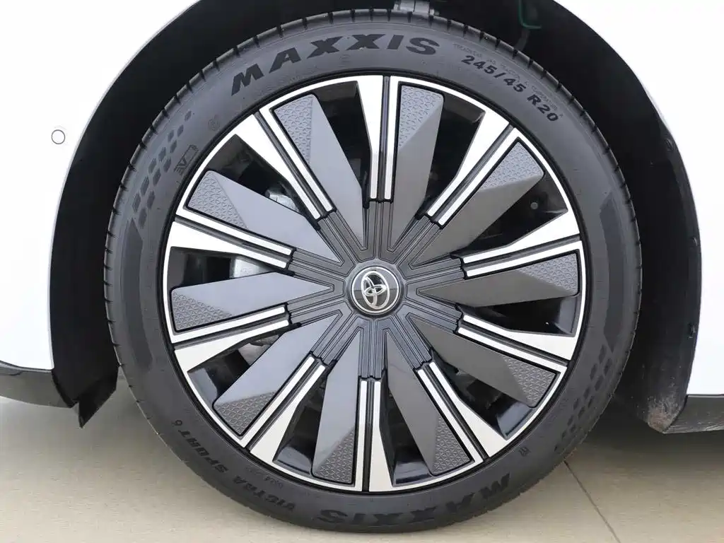 Toyota bZ7 — миниатюра 15