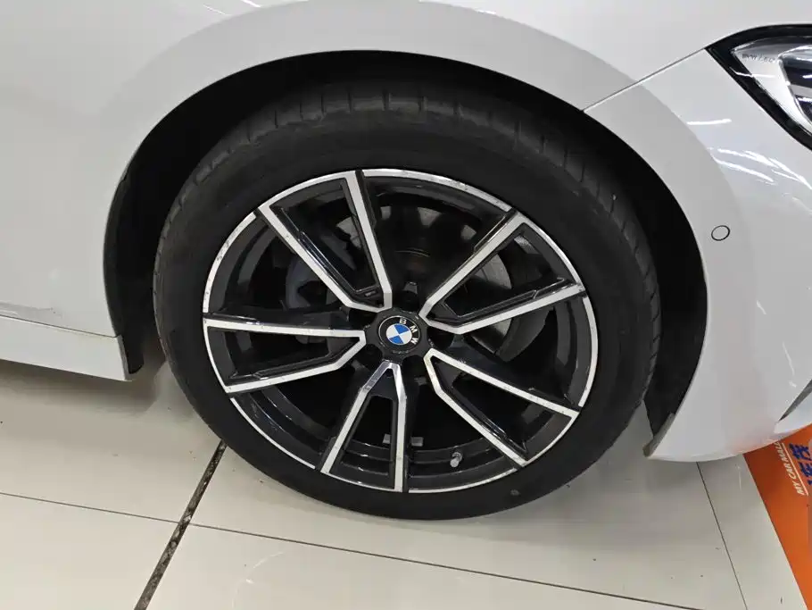 BMW 3 Series — миниатюра 6