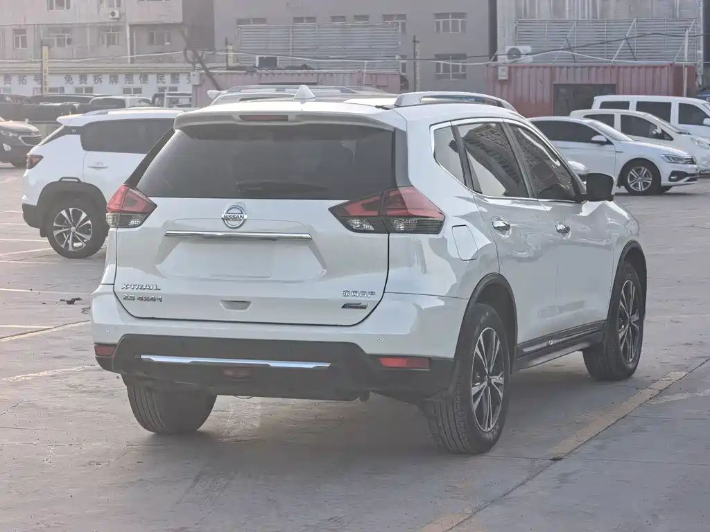 Nissan X-Trail — миниатюра 7