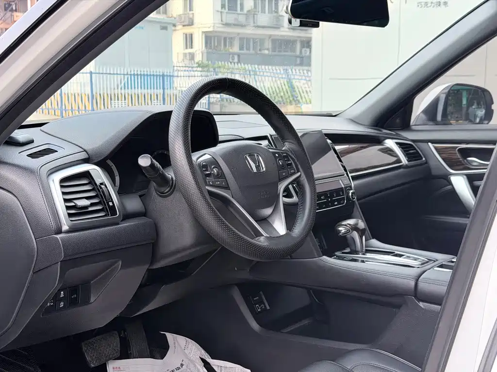 Honda UR-V — миниатюра 5
