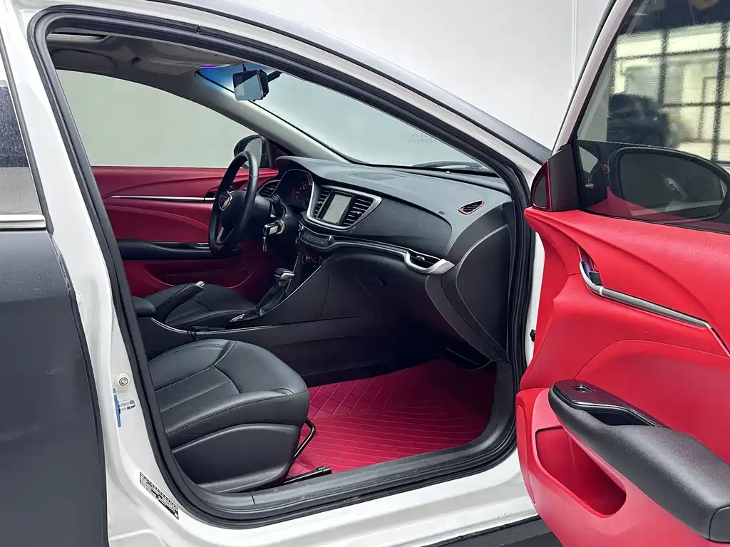 Buick Excelle — миниатюра 11