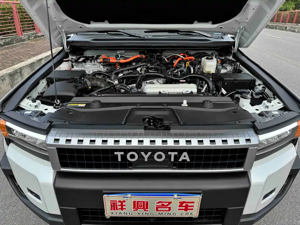 Toyota Prado 2.4T Cross BX Edition 5 seats, фото 13