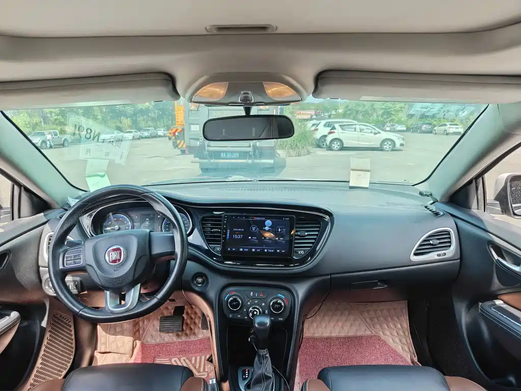 Fiat Viaggio — миниатюра 6