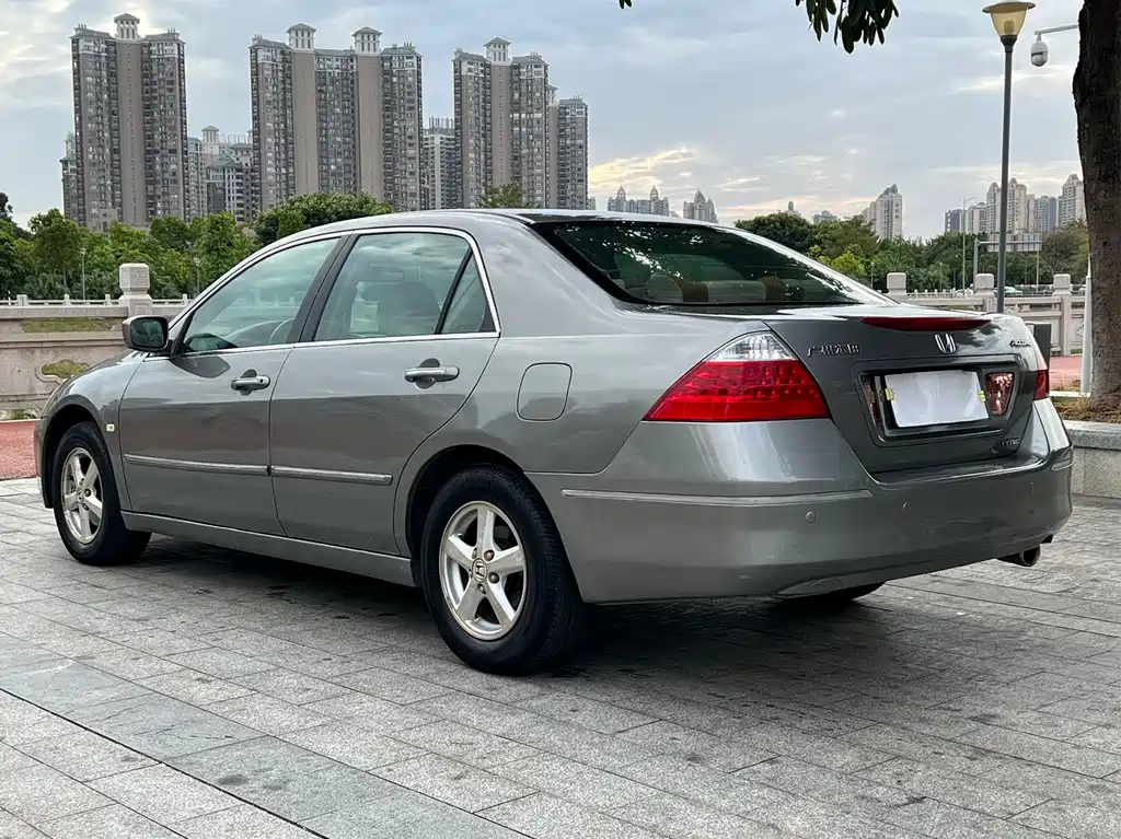 Honda Accord 2007 2.0L AT Comfort