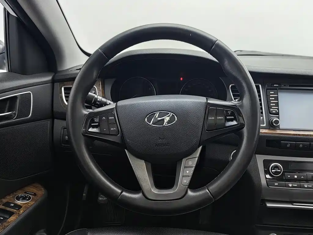 Hyundai Mistra — миниатюра 11