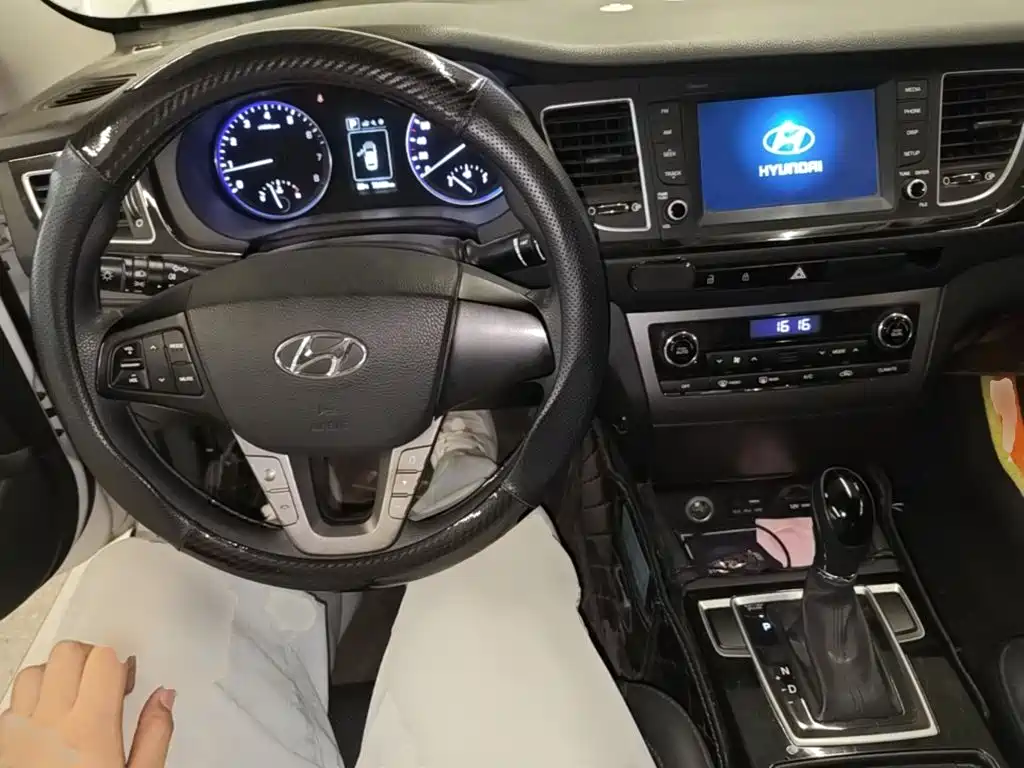 Hyundai Mistra — миниатюра 10