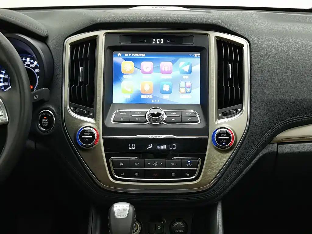 Changan CS95 — миниатюра 12