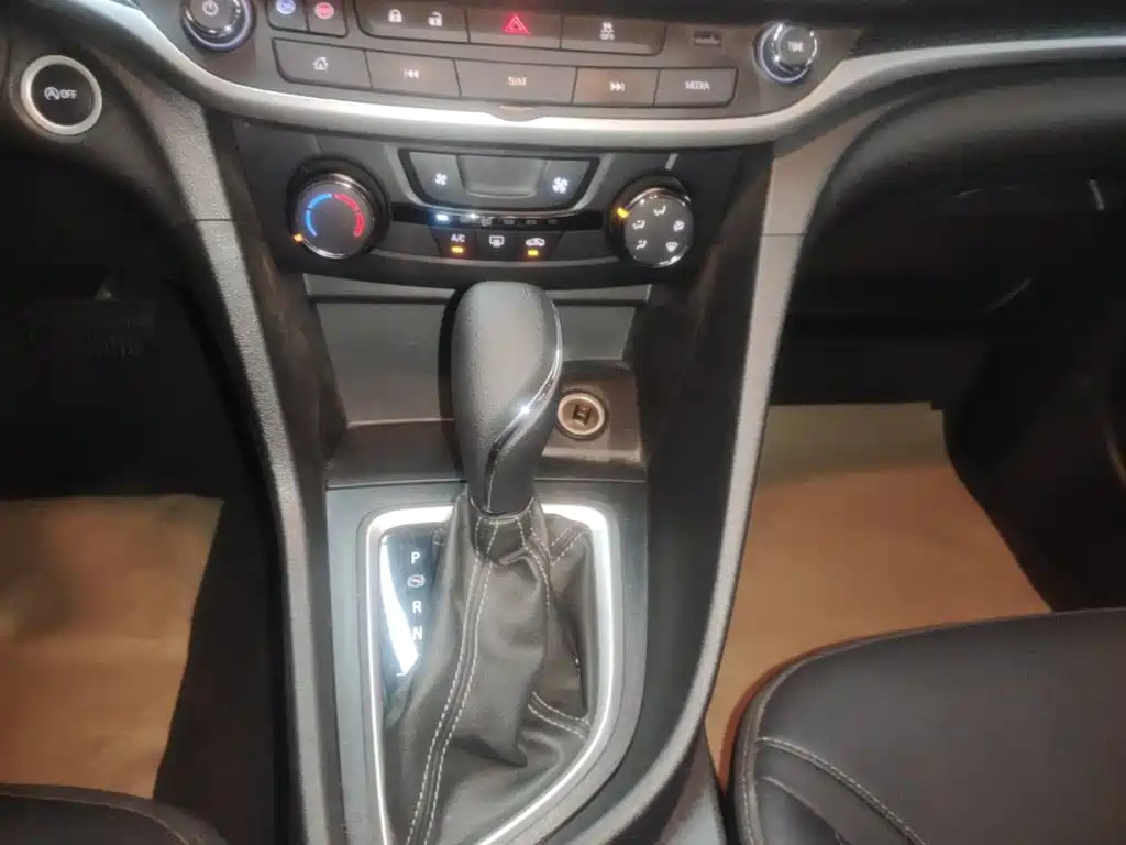 Buick Excelle — миниатюра 14