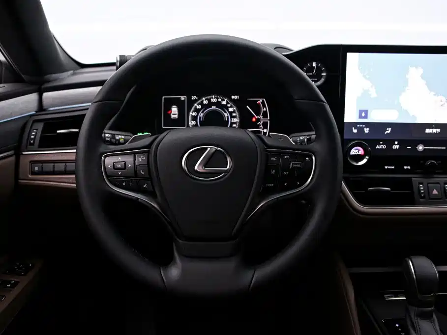 Lexus ES 2025 300h Premium