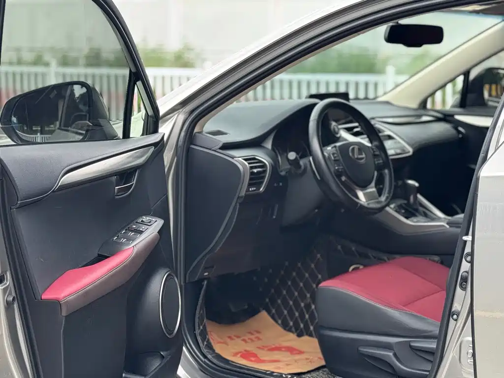 Lexus NX 2018 200 V