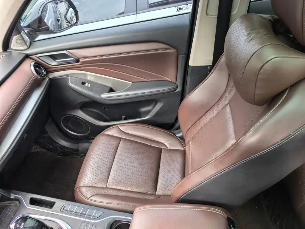 Wey Wey VV6 — миниатюра 12