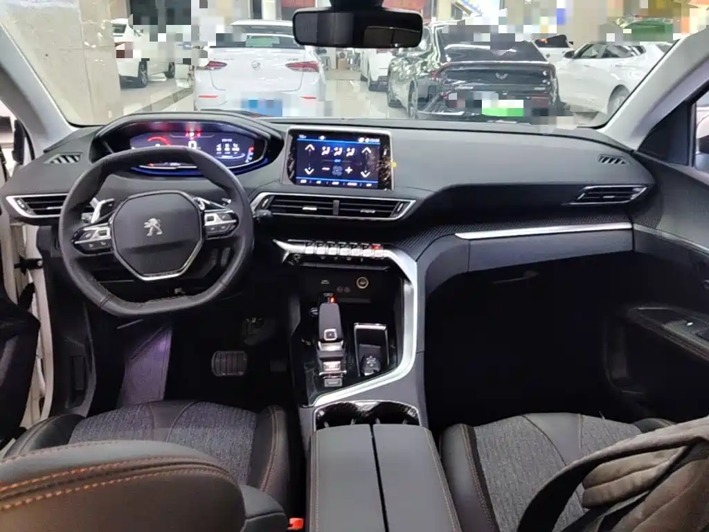 Peugeot 4008 — миниатюра 10