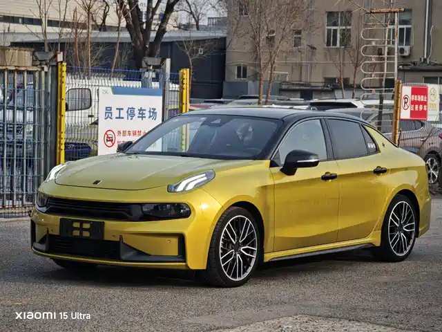 2020 Lynk & Co 03