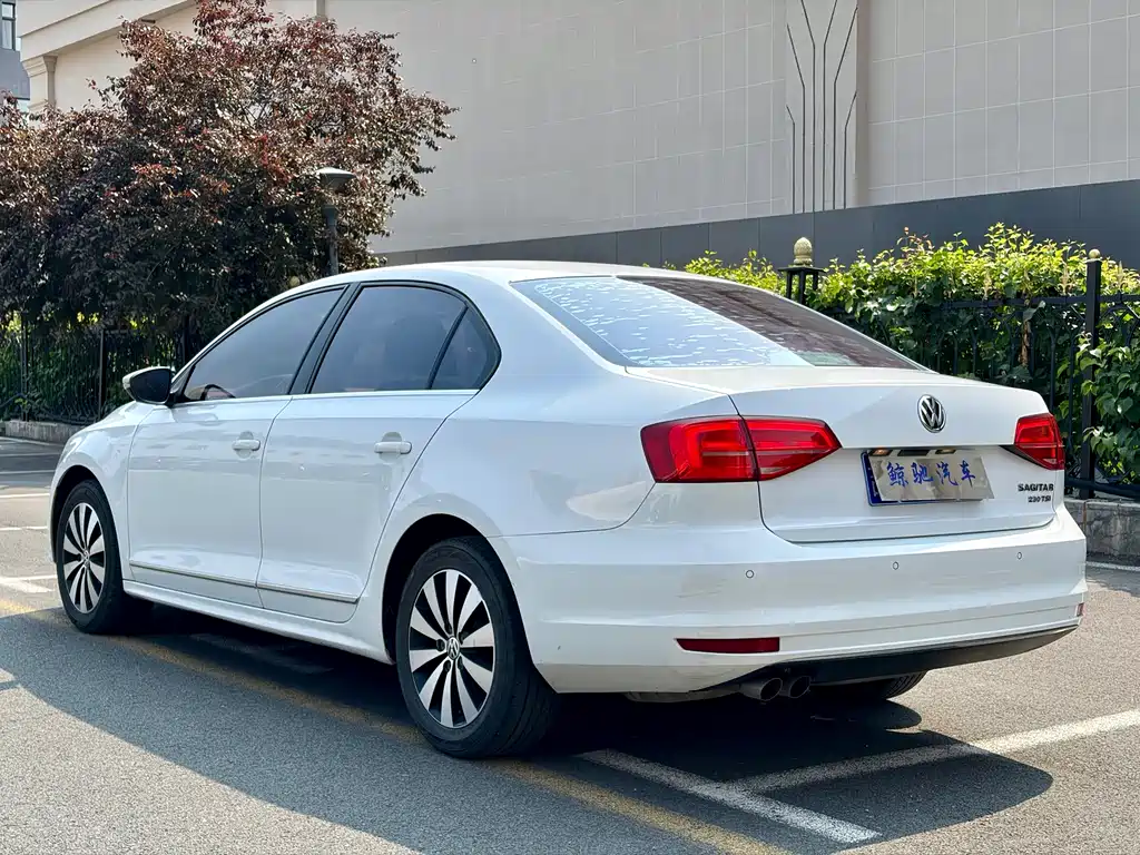 Volkswagen Sagitar 2017 230TSI AT Comfort