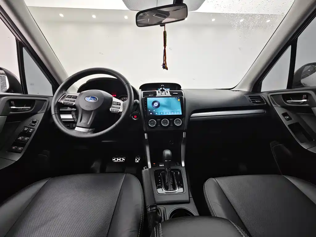 Subaru Forester 2.5i Auto Premium Edition, фото 9