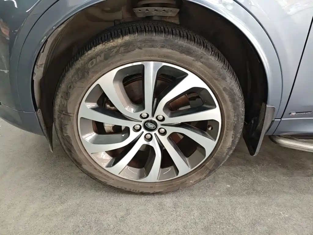 Land Rover Discovery Sport — миниатюра 23