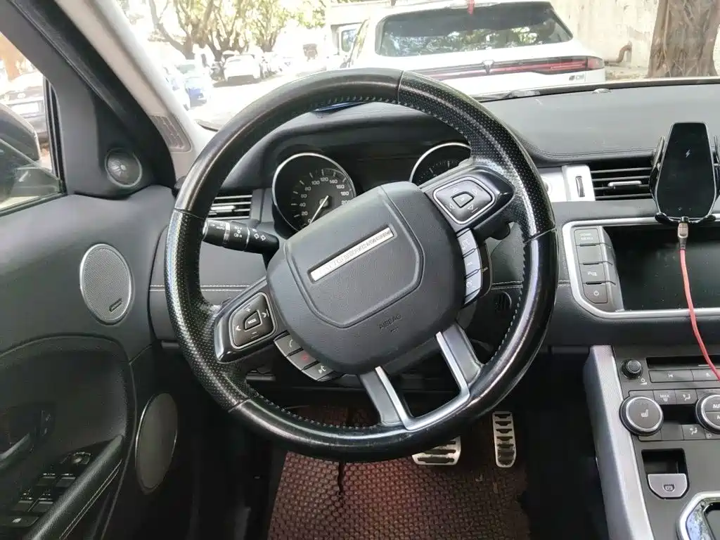 Land Rover Evoque (Import) — миниатюра 11