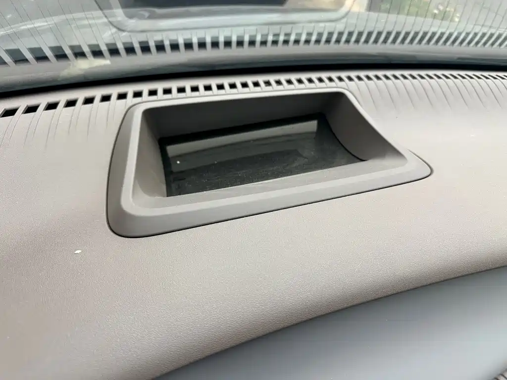 Denza Denza D9 — миниатюра 12
