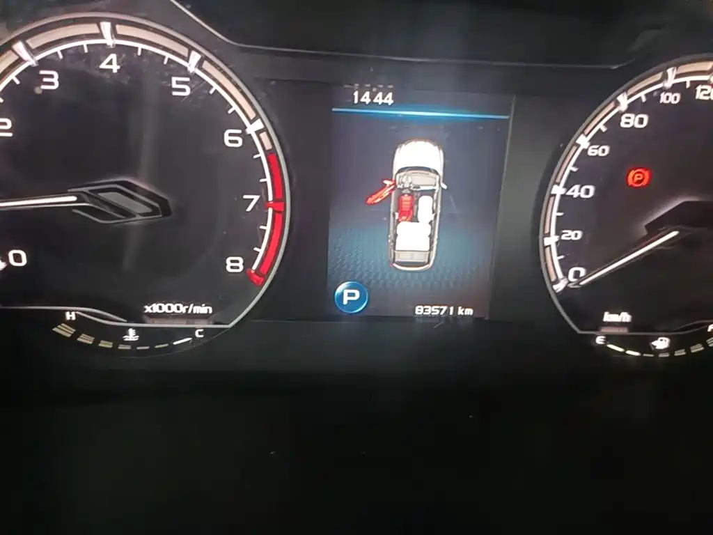 Geely Binyue — миниатюра 12
