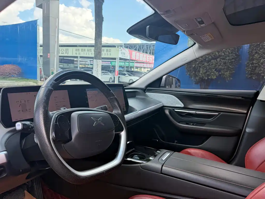 XPeng P7 — миниатюра 6