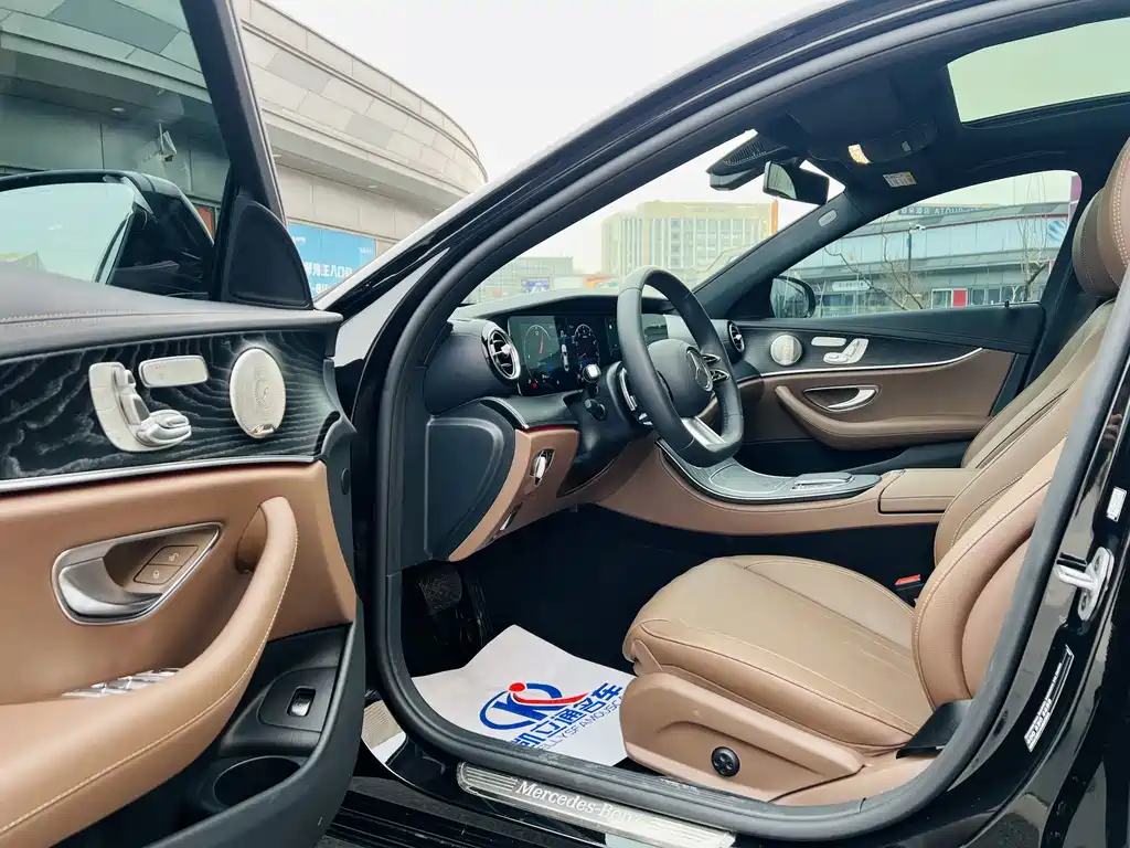 MERCEDES-BENZ E CLASS