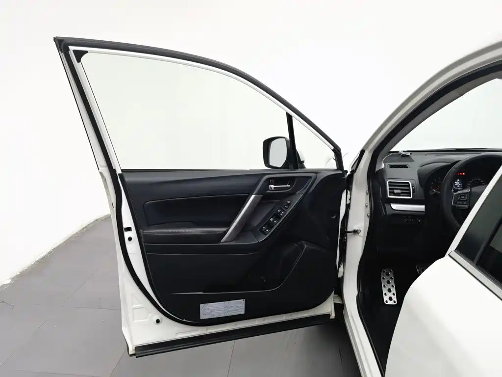 Subaru Forester — миниатюра 8