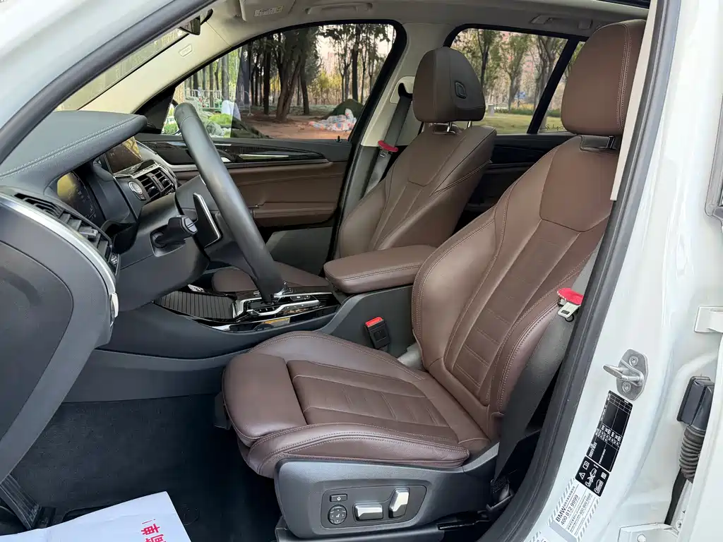 BMW X3 — миниатюра 11