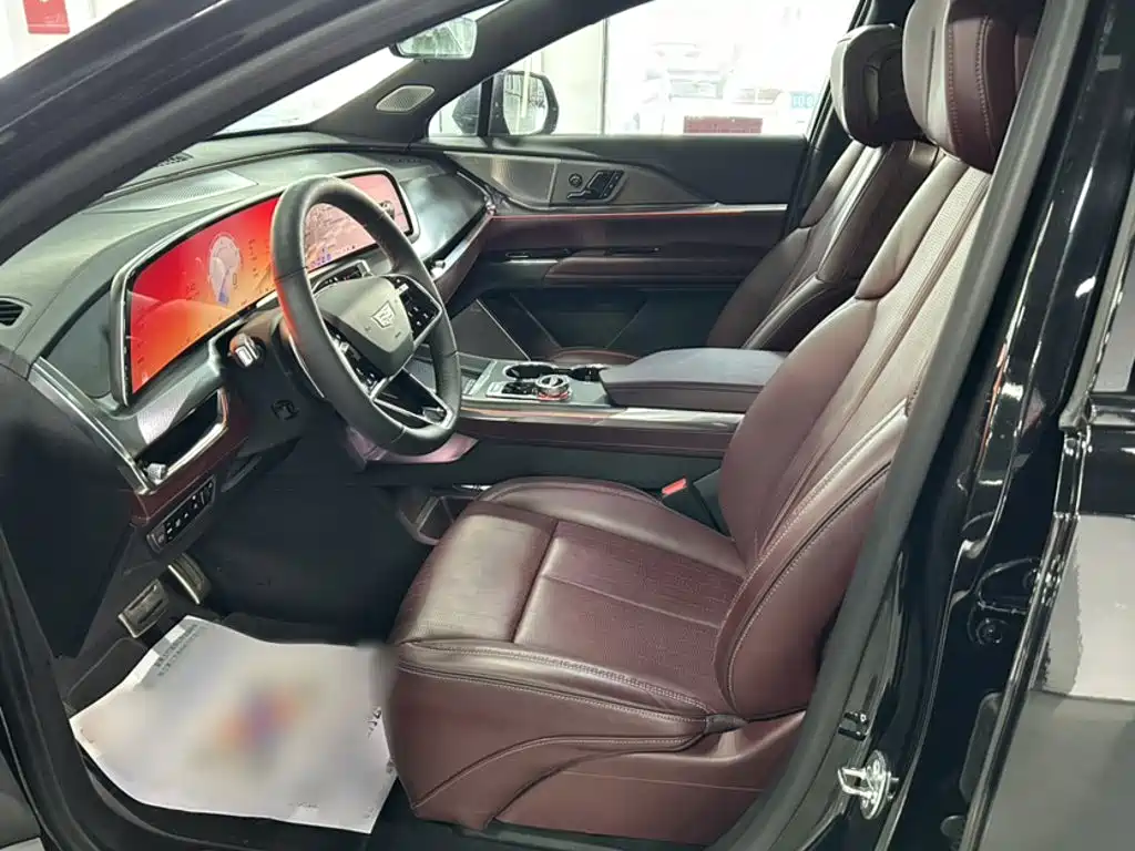 Cadillac XT5 — миниатюра 8