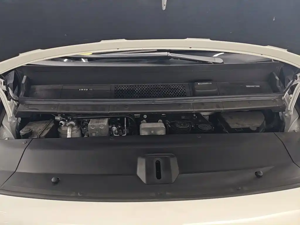 Li Auto Li MEGA — миниатюра 20