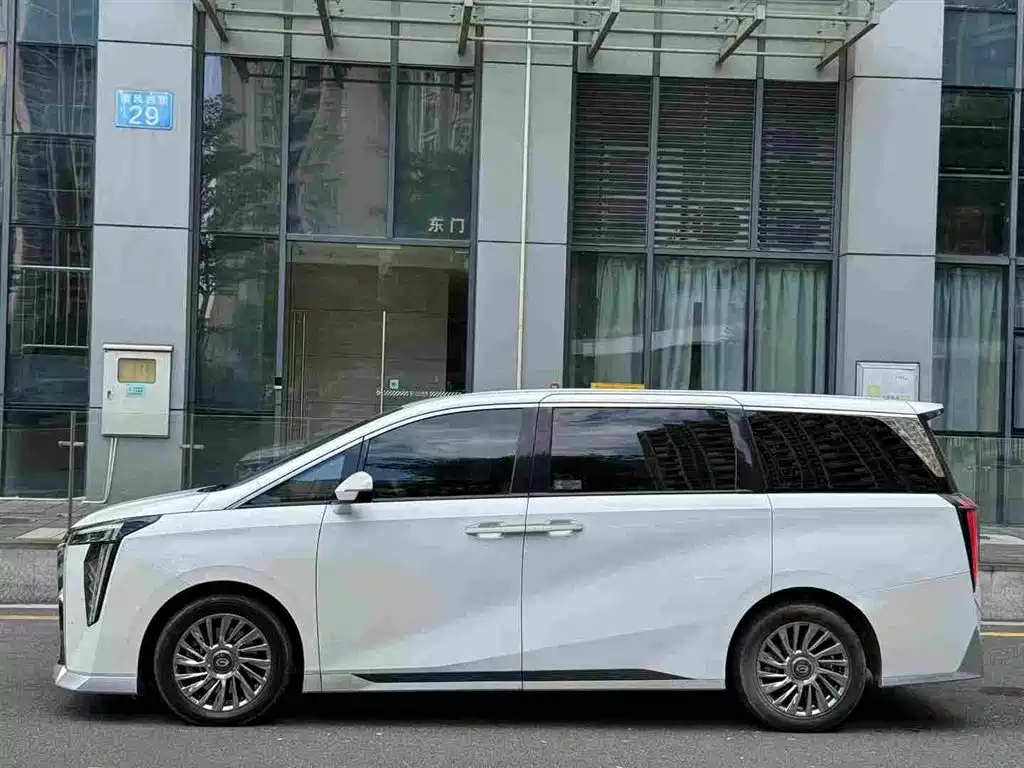 GAC Motor Trumpchi M8 — миниатюра 2