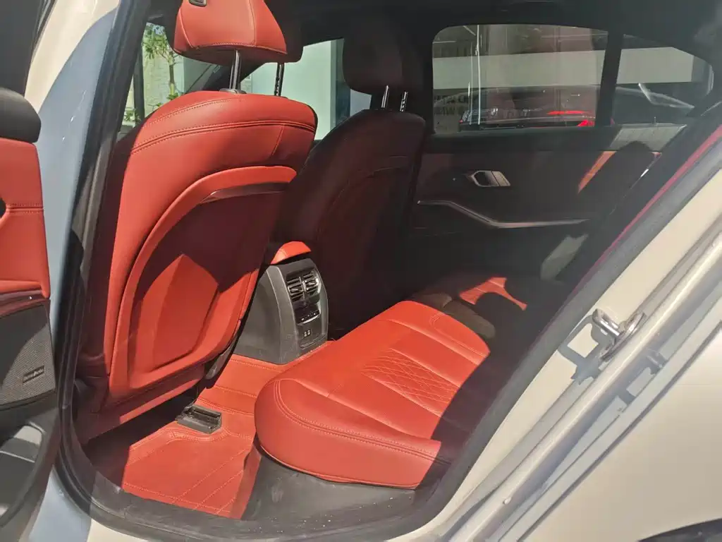 BMW 3 Series — миниатюра 4